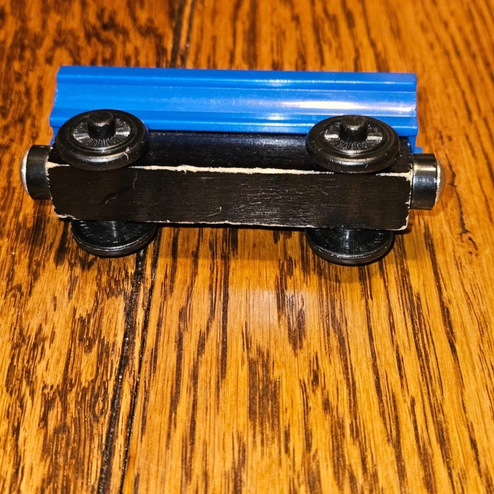 Thomas Wooden Railway Blue Cargo Car Magnetic Train Rolling Stock Toy Black Base